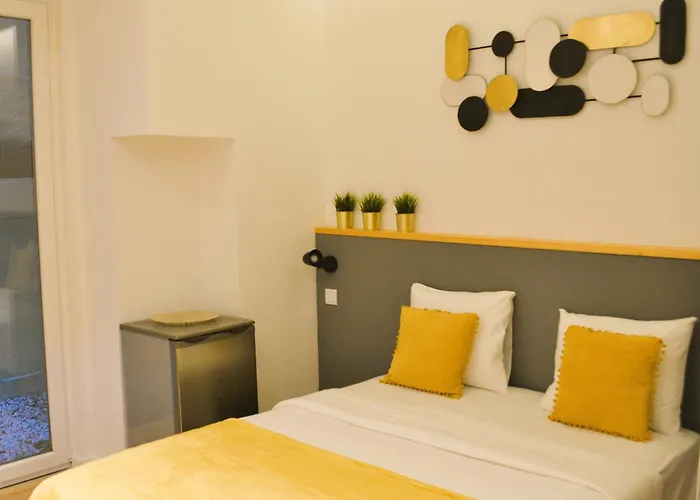 Feeling Parque 56 Pensión 4*