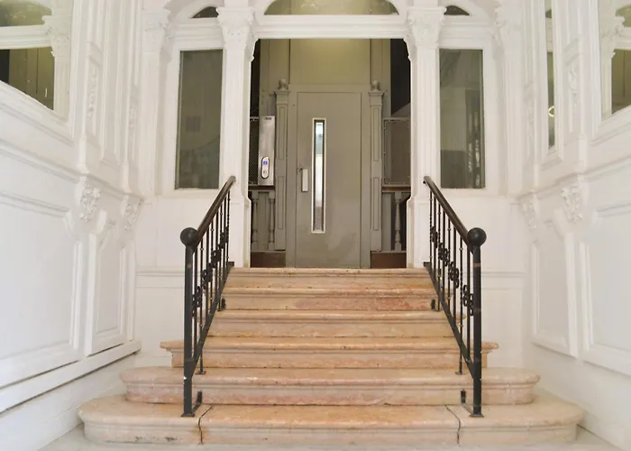 Pensión Feeling Parque 56 Lisboa