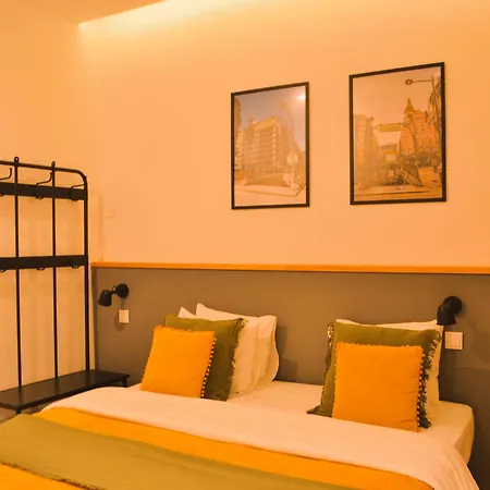 Feeling Parque 56 Guest house