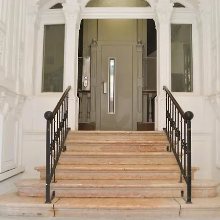 Guest house Feeling Parque 56 Lisbon